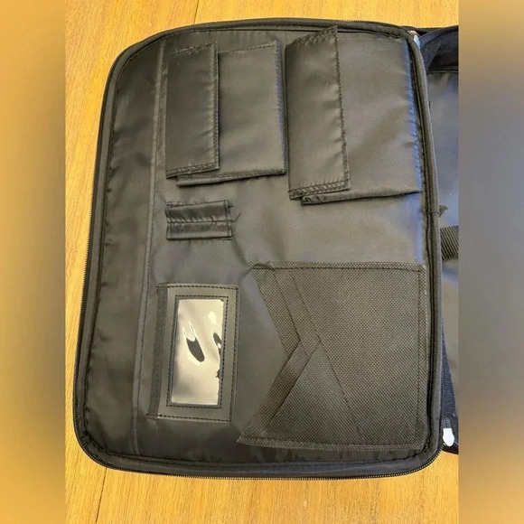 Black laptop carrying case - Picture 8 of 13